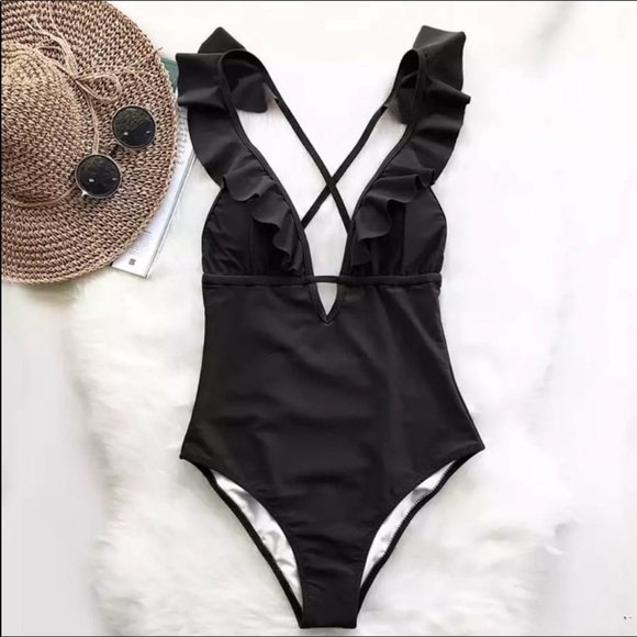 Other - 💥BOGO SALE💥🆕Black Ruffle One-Piece Swimsuit
